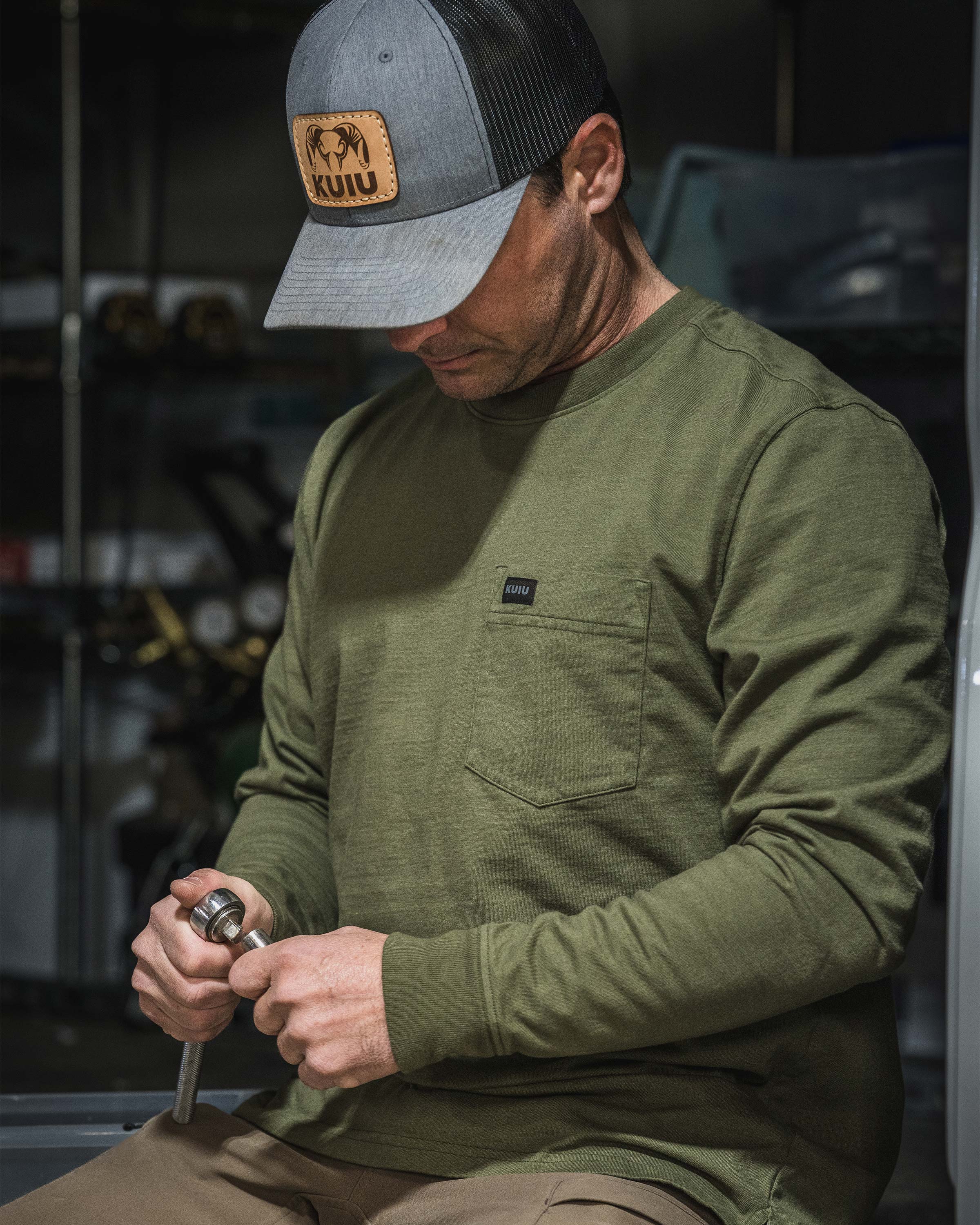 Workgrade LS Pocket Crew | Evergreen - Image 6