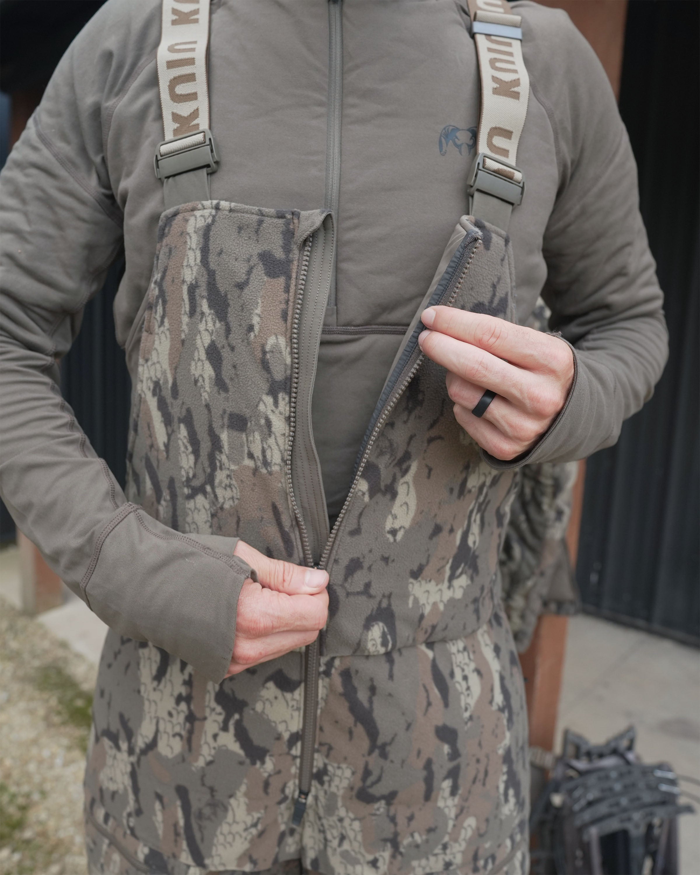 Super Down Haven Bib | Veros - Image 9