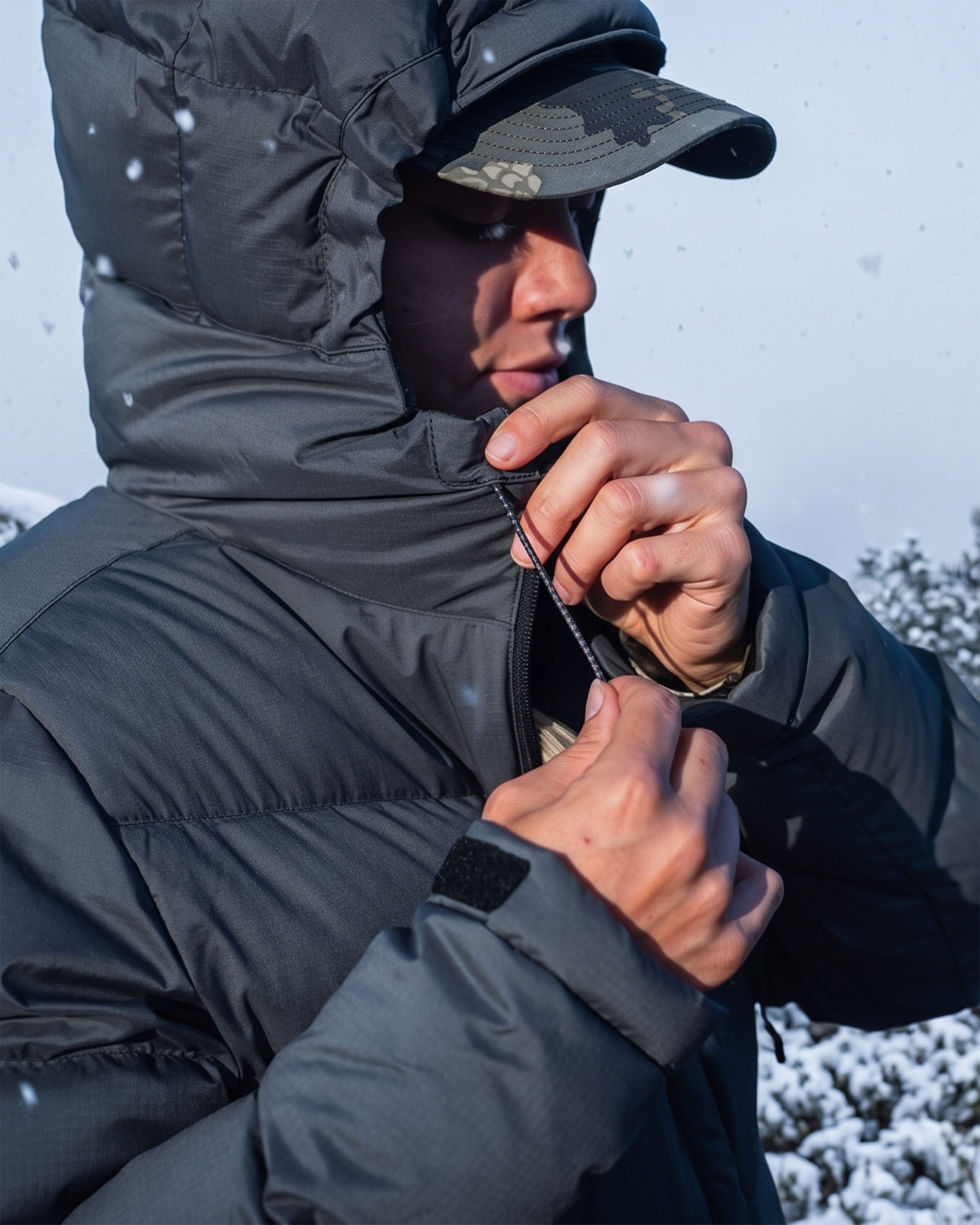Women'S Super Down PRO Hooded Jacket | Vias - Image 7